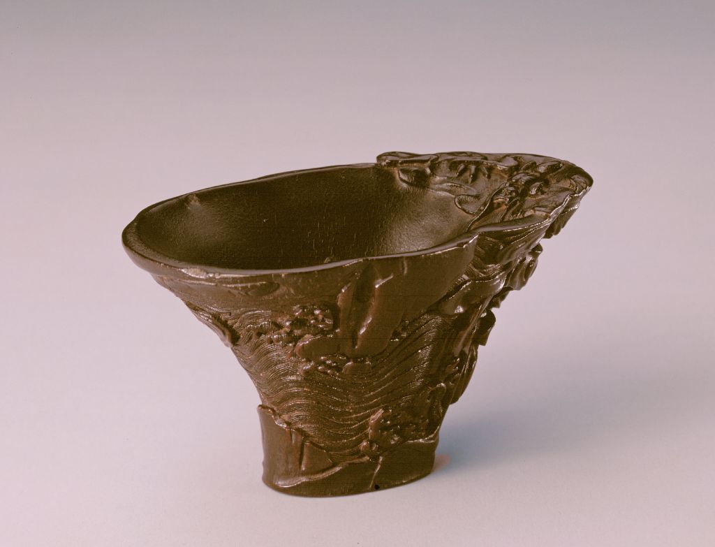 图片[1]-Rhinoceros horn carved sea water cloud dragon cup-China Archive